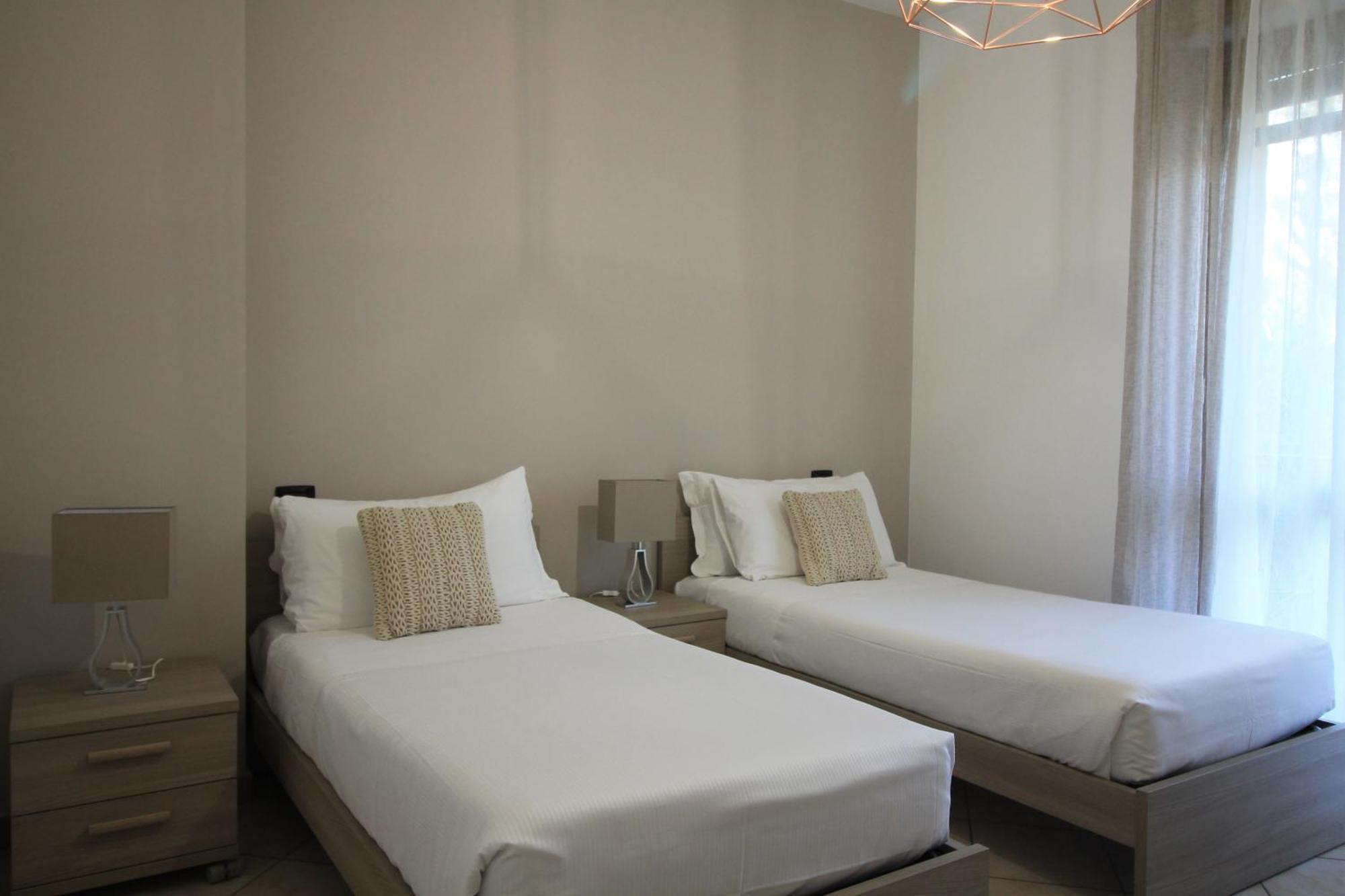 Hq Aparthotel Milano Inn - Smart Suites Cinisello Balsamo Εξωτερικό φωτογραφία