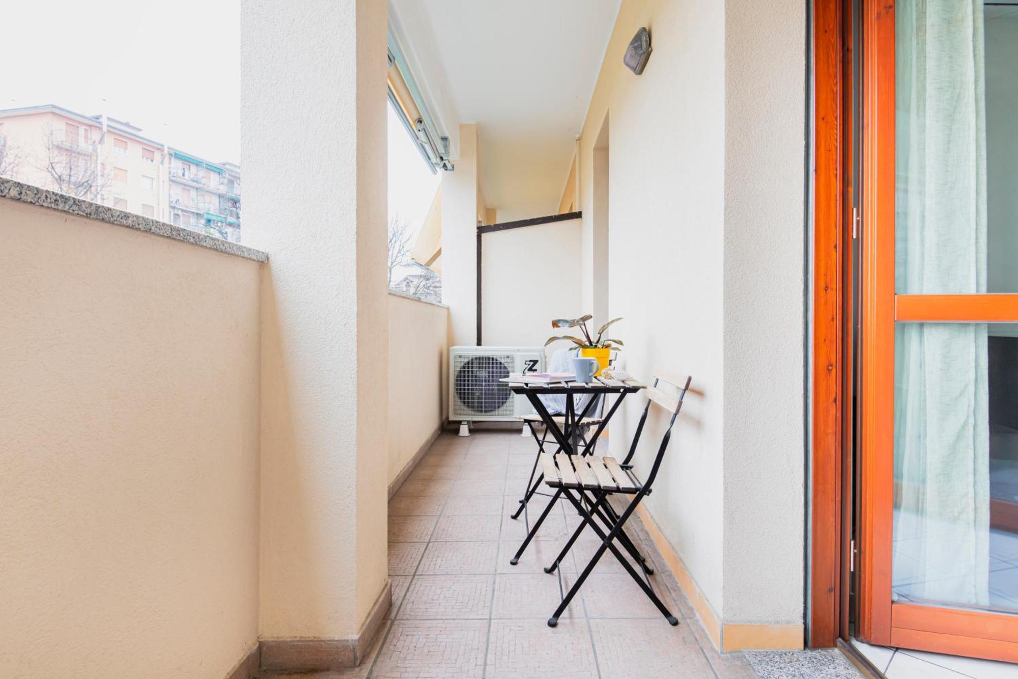 Hq Aparthotel Milano Inn - Smart Suites Cinisello Balsamo Εξωτερικό φωτογραφία