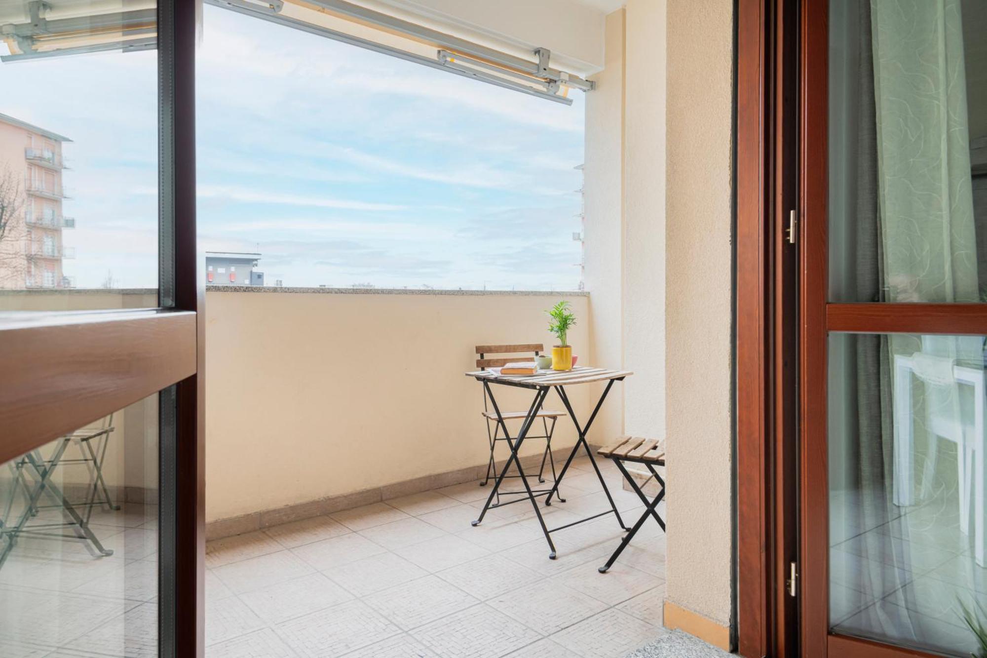 Hq Aparthotel Milano Inn - Smart Suites Cinisello Balsamo Εξωτερικό φωτογραφία