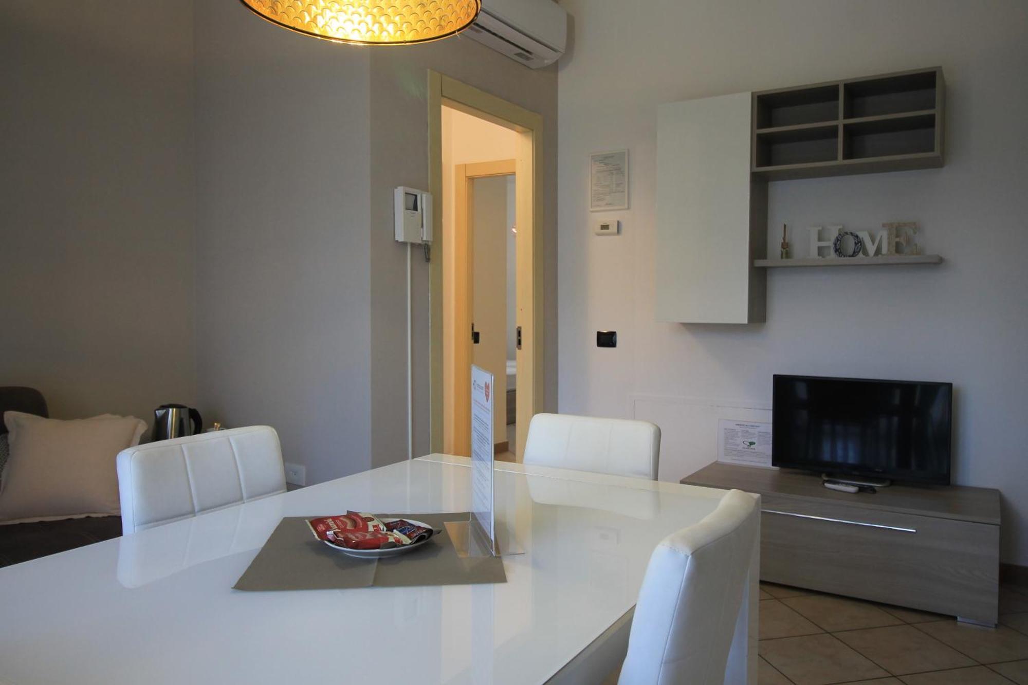 Hq Aparthotel Milano Inn - Smart Suites Cinisello Balsamo Εξωτερικό φωτογραφία