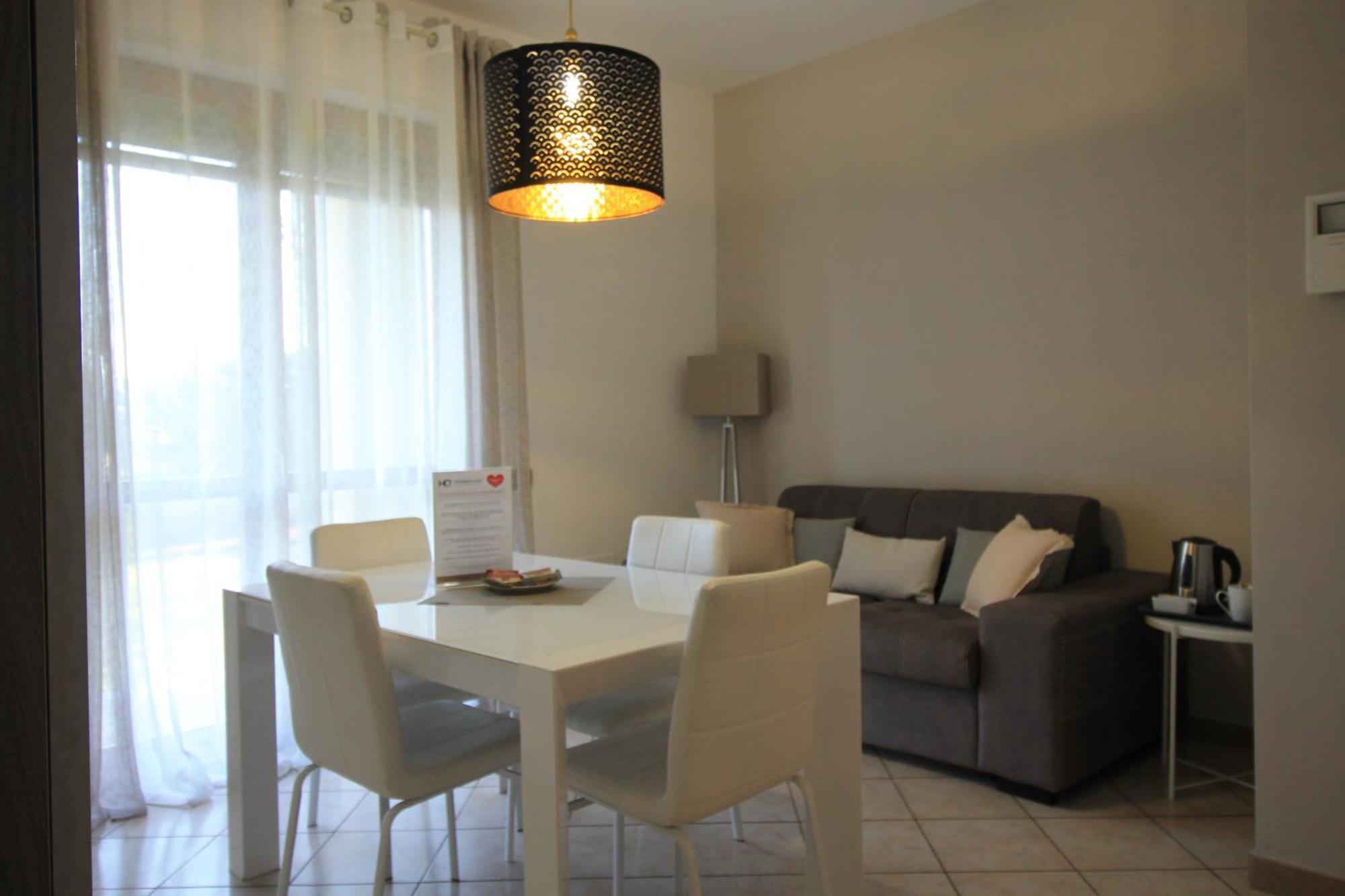 Hq Aparthotel Milano Inn - Smart Suites Cinisello Balsamo Εξωτερικό φωτογραφία